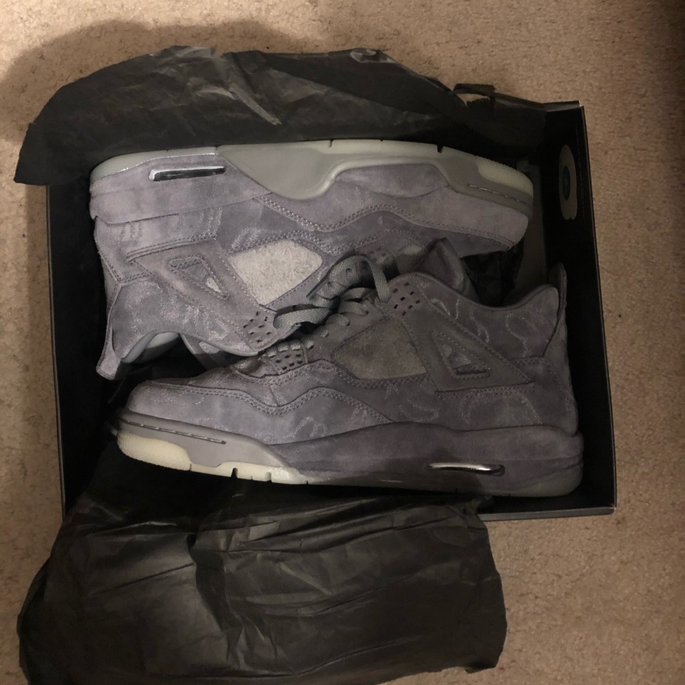 (SOLD) Jordan 4 KAWS